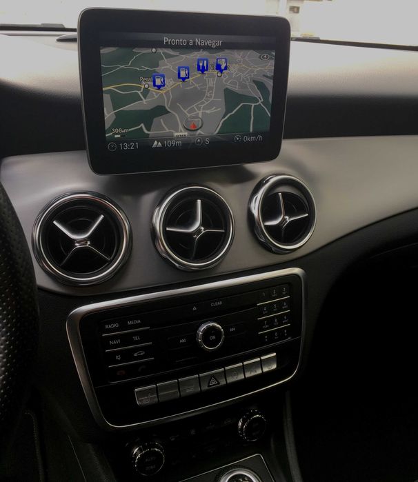 Mercedes-Benz GLA 180d AMG Line Facelift 2018 FULL EXTRAS GPS BI-XENON