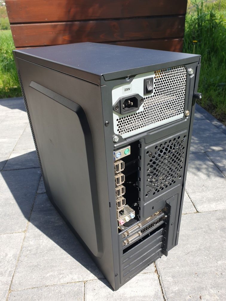 Komputer Xeon/i7 8/16 rdzeni, grafika GTX 1060, 16GB ram, dwa dyski