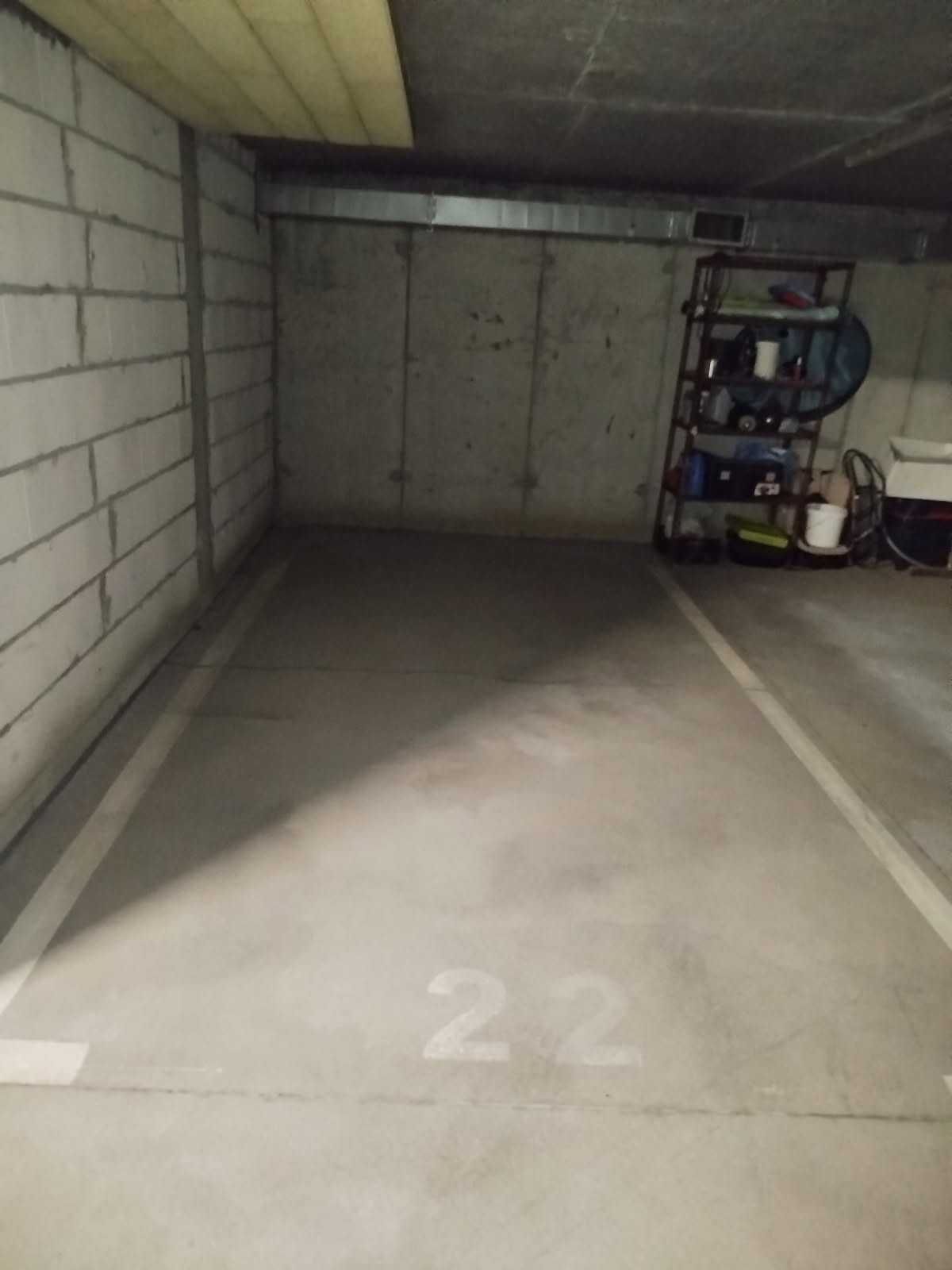 Miejsce postojowe w parkingu podziemnym  (ul. Żubrów)