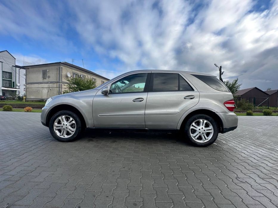 Продаю мерседес ML-280