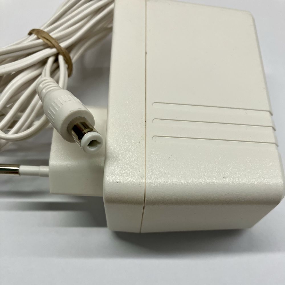 Zasilacz sieciowy 12V - 2.5 A