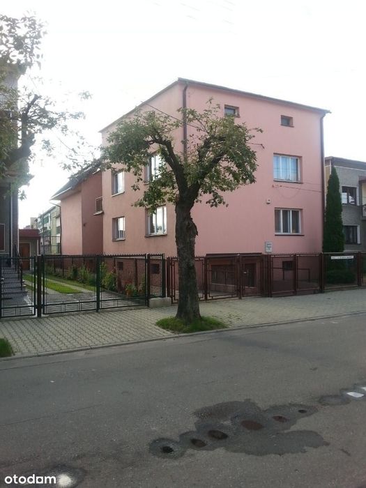 Nieruchomość Pod Firmę Lub Mieszkania - 524M2