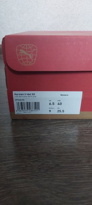 Кросівки Puma, 25,5см. Розмір 40.