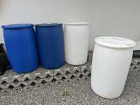 4 beczki plastikowe 200-tu litrowe