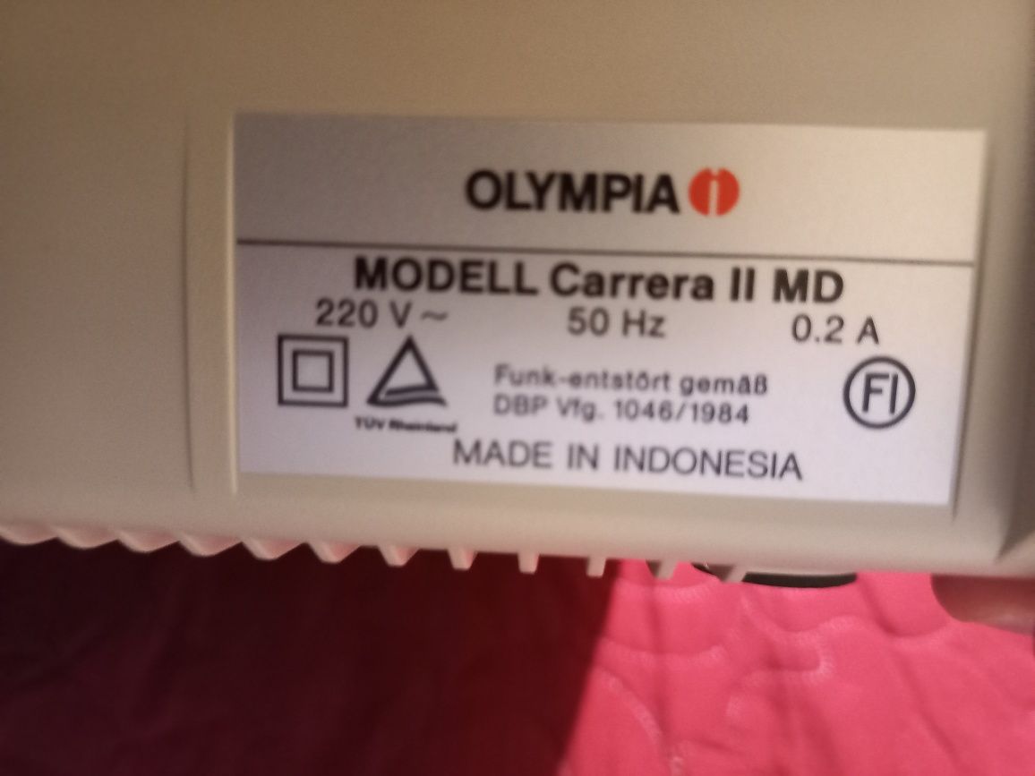 Maszyna do pisania Carerra 2