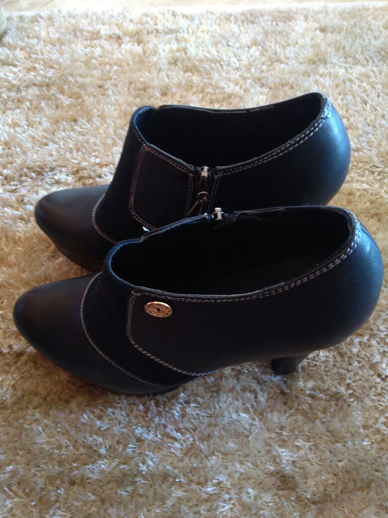 Sapatos (Guimarães) n.39