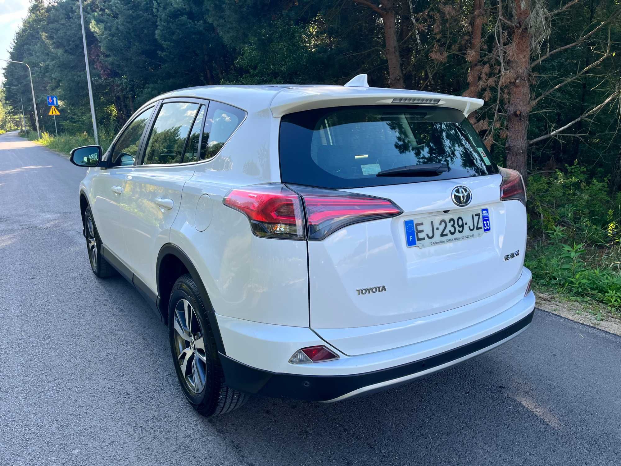 Toyota Rav4 2.0 D4D 143KM 2016R 4X2 Navi Kamera Czujniki Elek Klapa