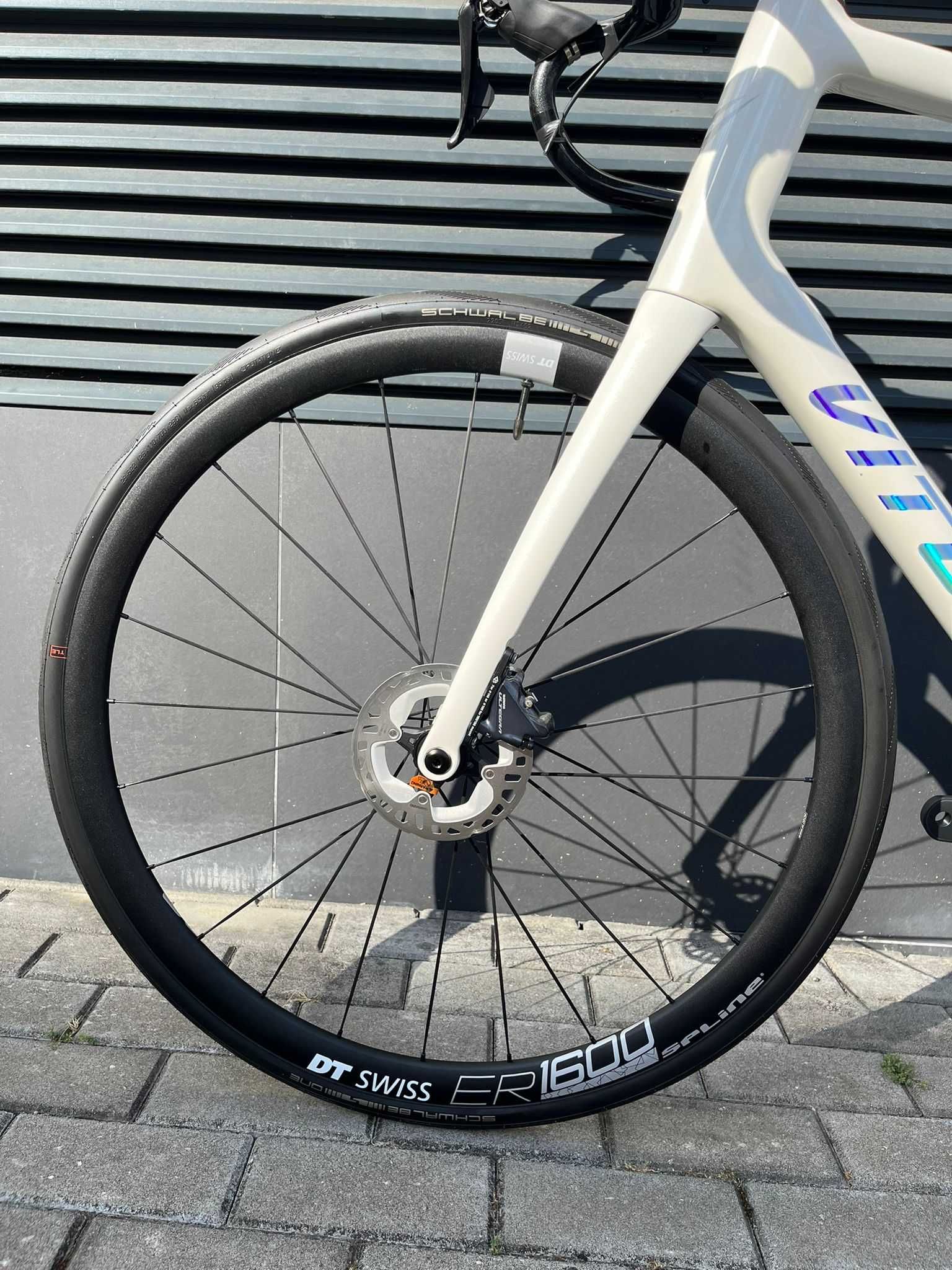 VITORIA ENDURANCE SL WHITE 105