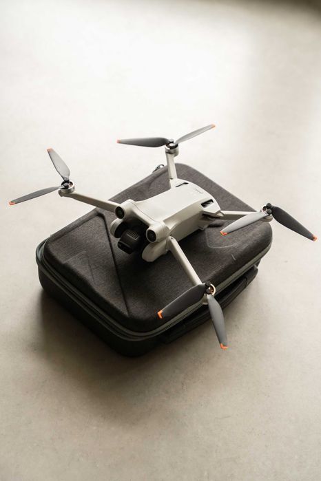 Dron DJI Mini 3 Pro + RC z ekranem + DJI CARE + FUTERAŁ + GRATISY
