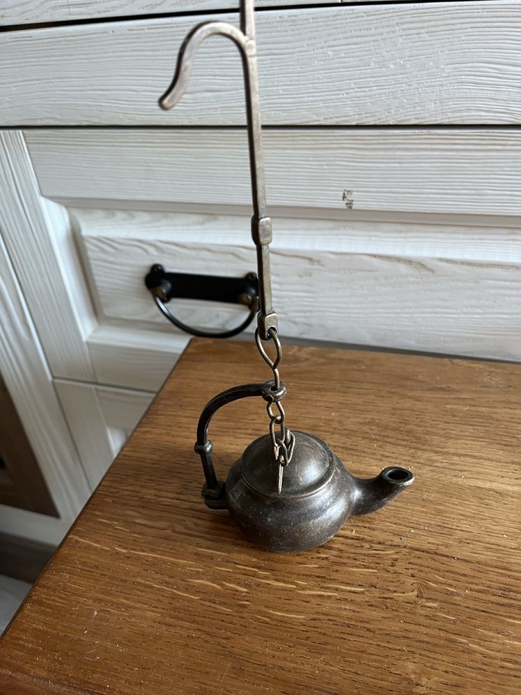 Antyczna lampa oliwna z mosiądzu – w stylu orientalnym