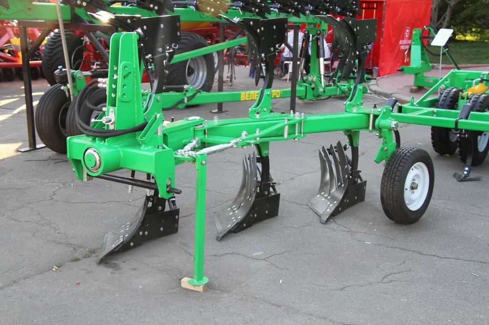 Плуг оборотний Велес Агро ПОН-3-35,82-105к.с Лемкен,гарантія,доставка