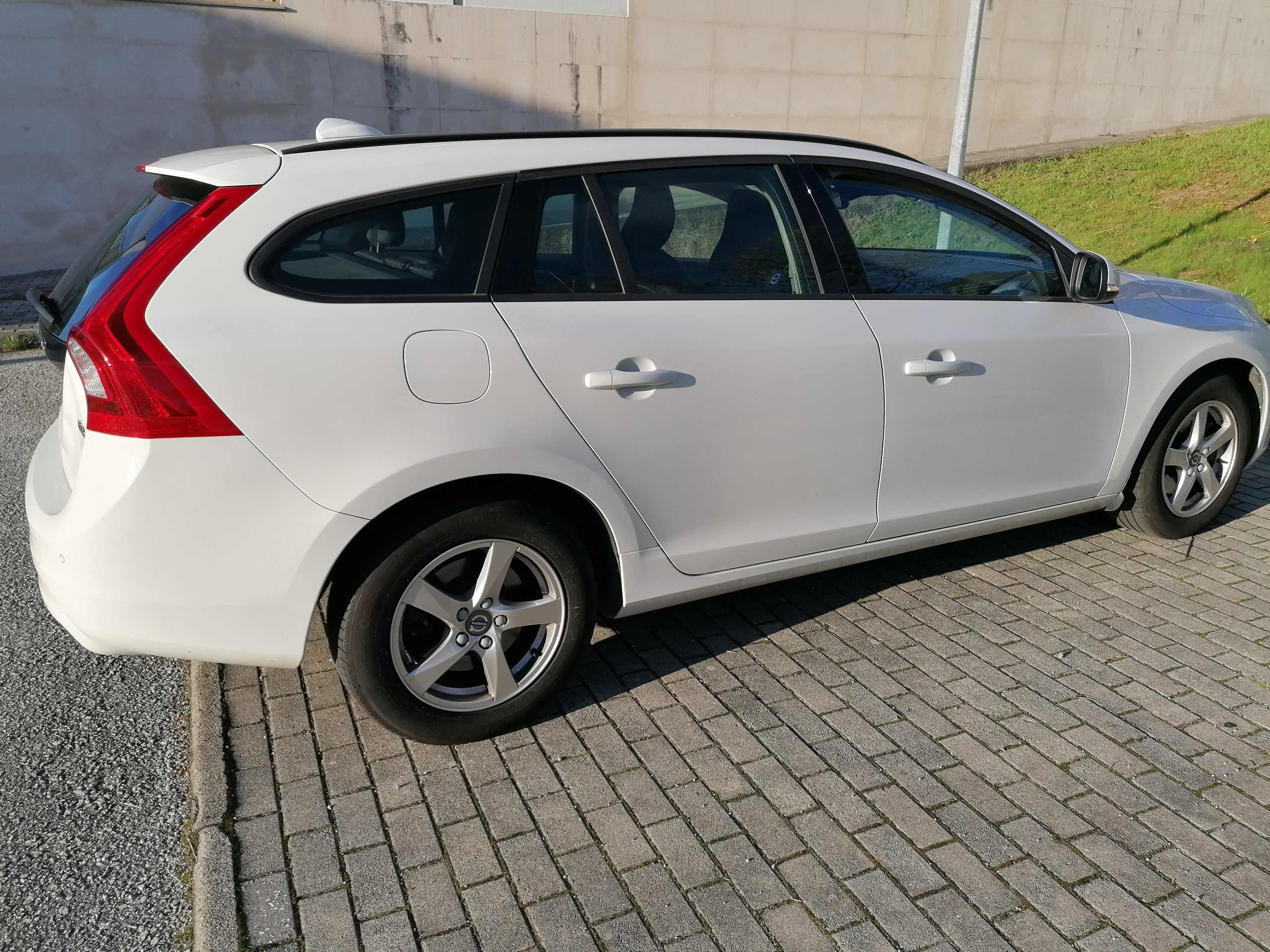 VOLVO V60 2.0 D2 120Cv Kinetic Business