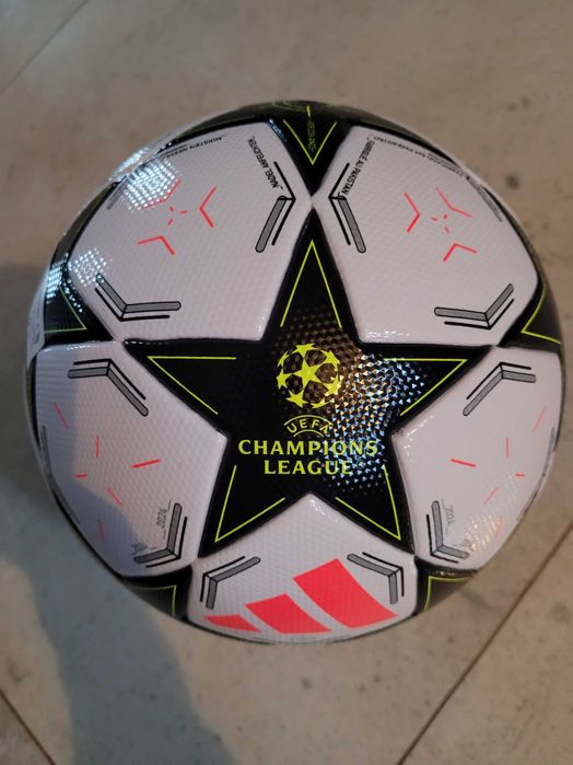 ADIDAS PIŁKA Lig Mistrzów sezon 24/25 LEAGUE BOX JG8778 R.5.