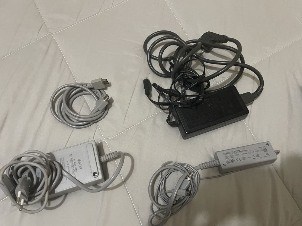 Wii U + 2 comandos Wii + Jogos