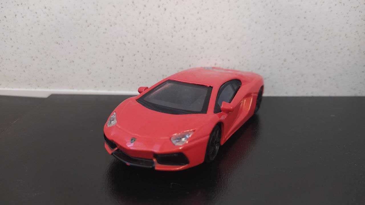 Іграшка Burago Lamborgini Aventador