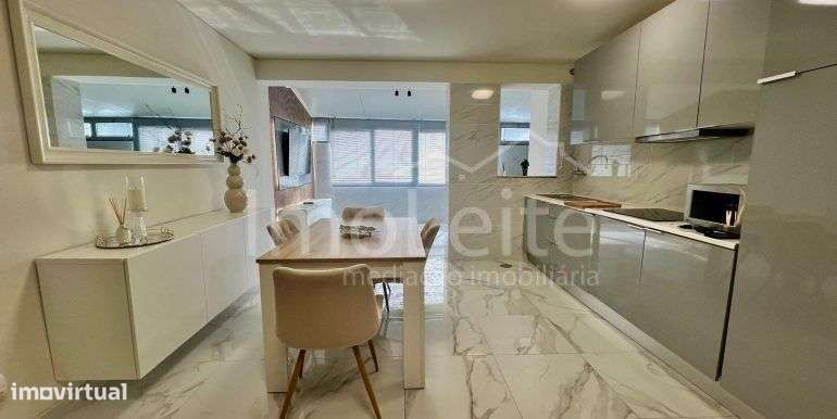 Apartamento T1 Póvoa de Varzim junto à Praça do Almada