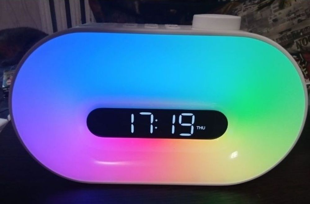 Часы будильник радио RGB led белый шум