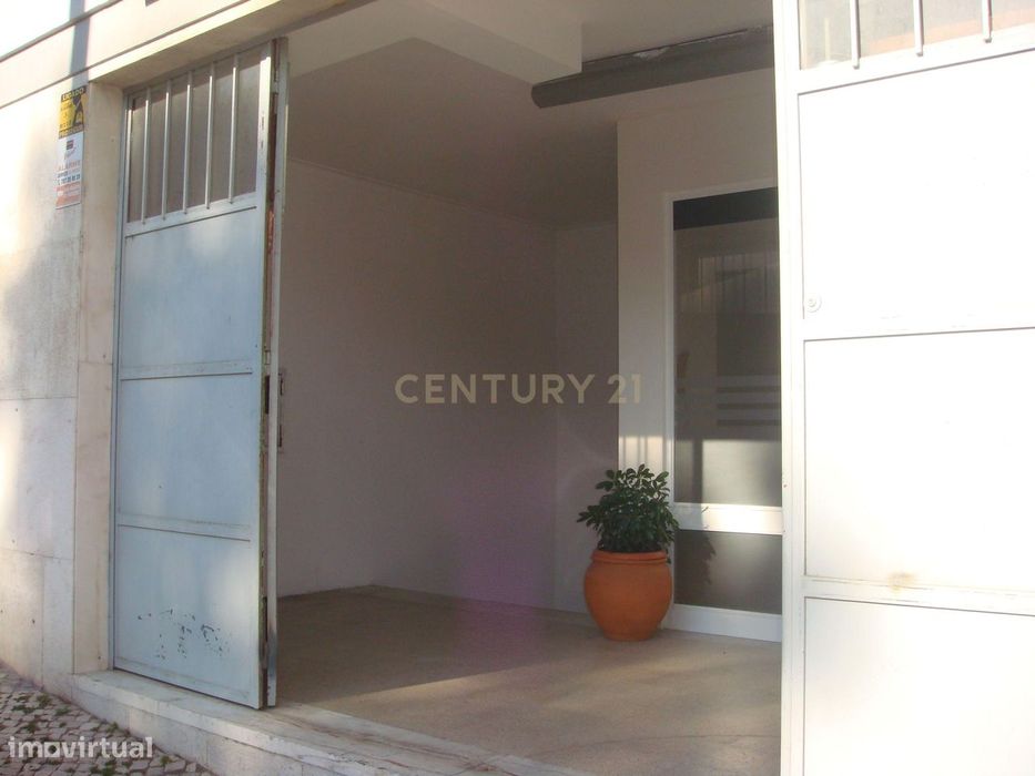 Loja Armazém | São Domingos de Benfica | Lisboa