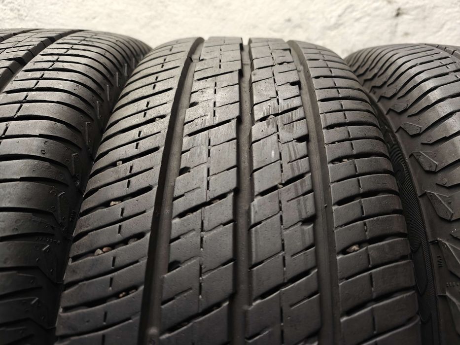 4x 215/65R15C opony letnie Continental 8,3mm (N041)