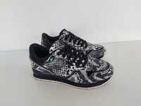 Buty adidasy Sixty Seven w rozmiarze 36