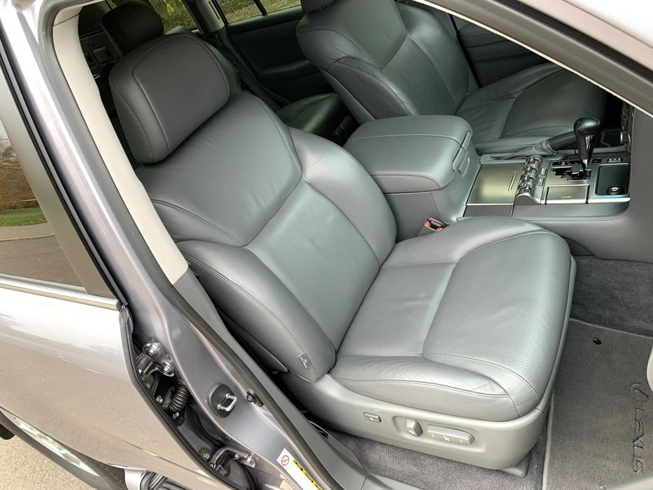 Lexus LX 570 один владелец! Вся по Тойоте!