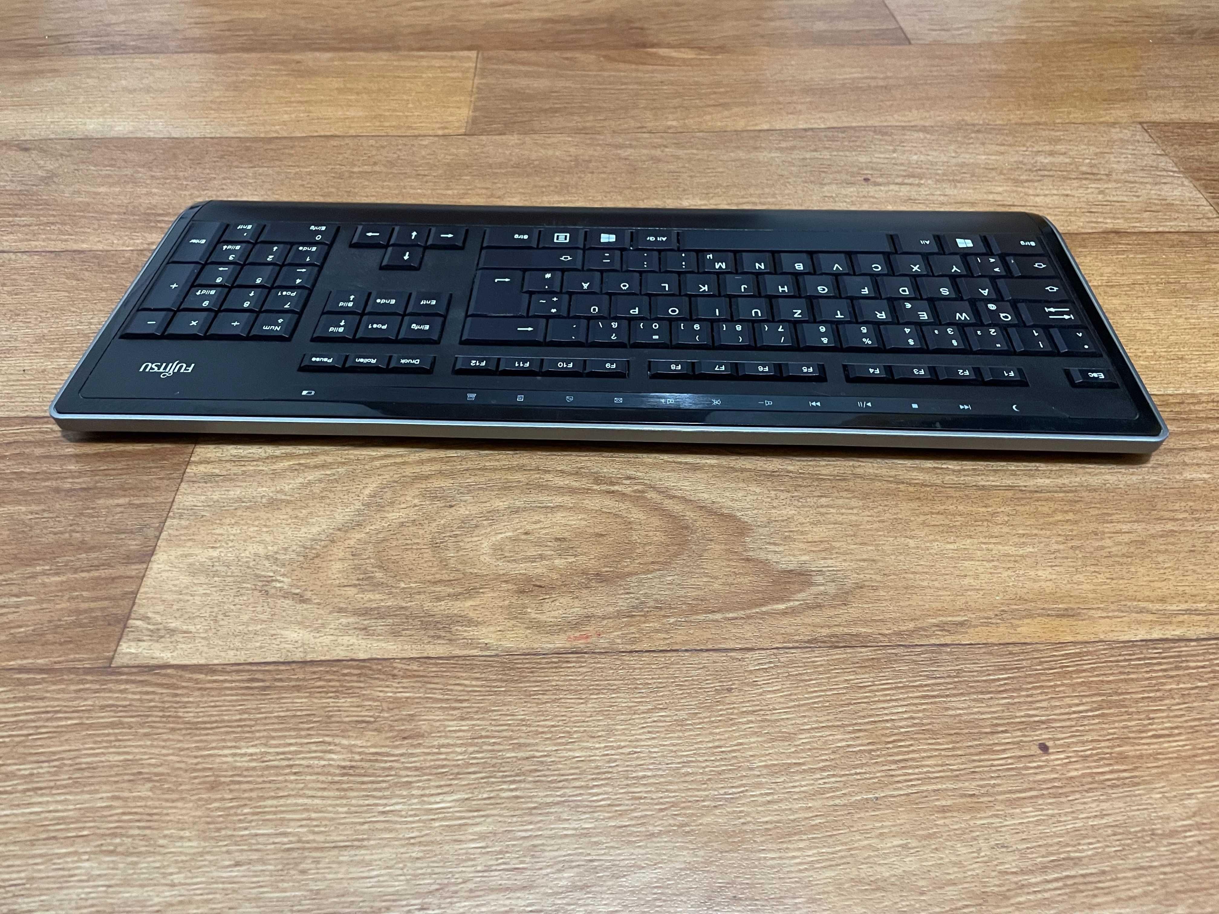 Безпровідна клавіатура fujitsu LX901 без адаптера