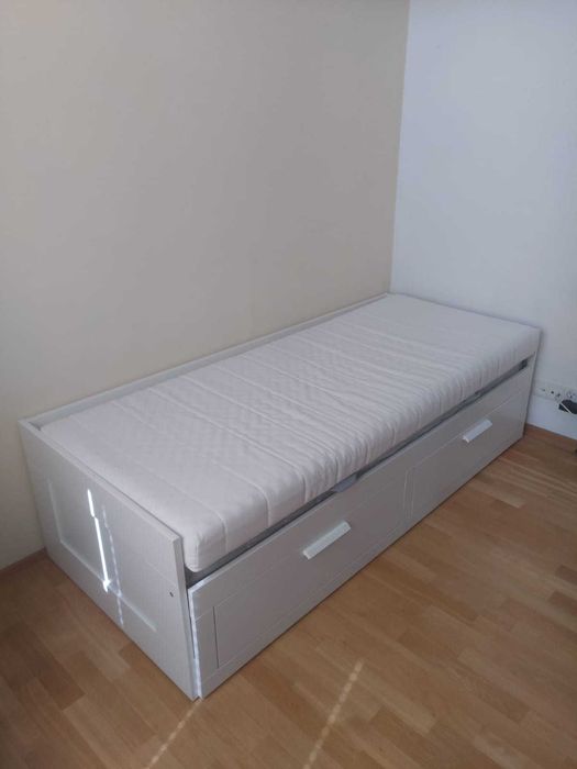IKEA BRIMNES leżanka/łóżko rozkładane 160x200 + materac