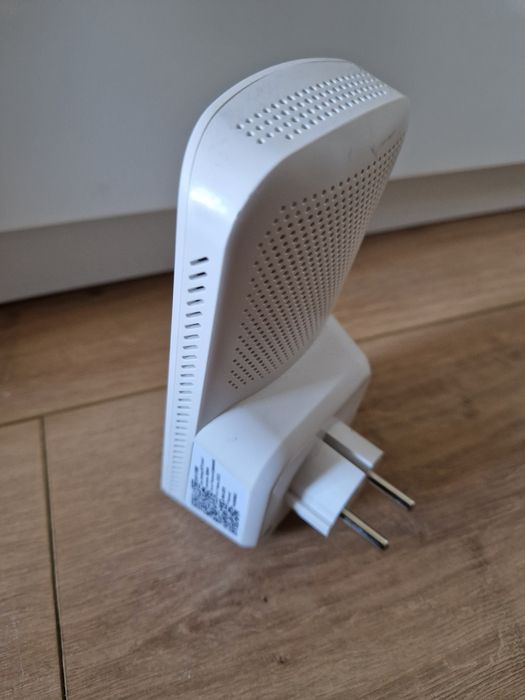 Wzmacniacz sygnału mesh Wi-Fi 6 AX1800