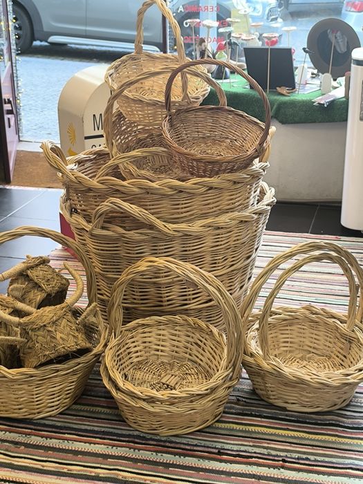 Cestos em vime, novos