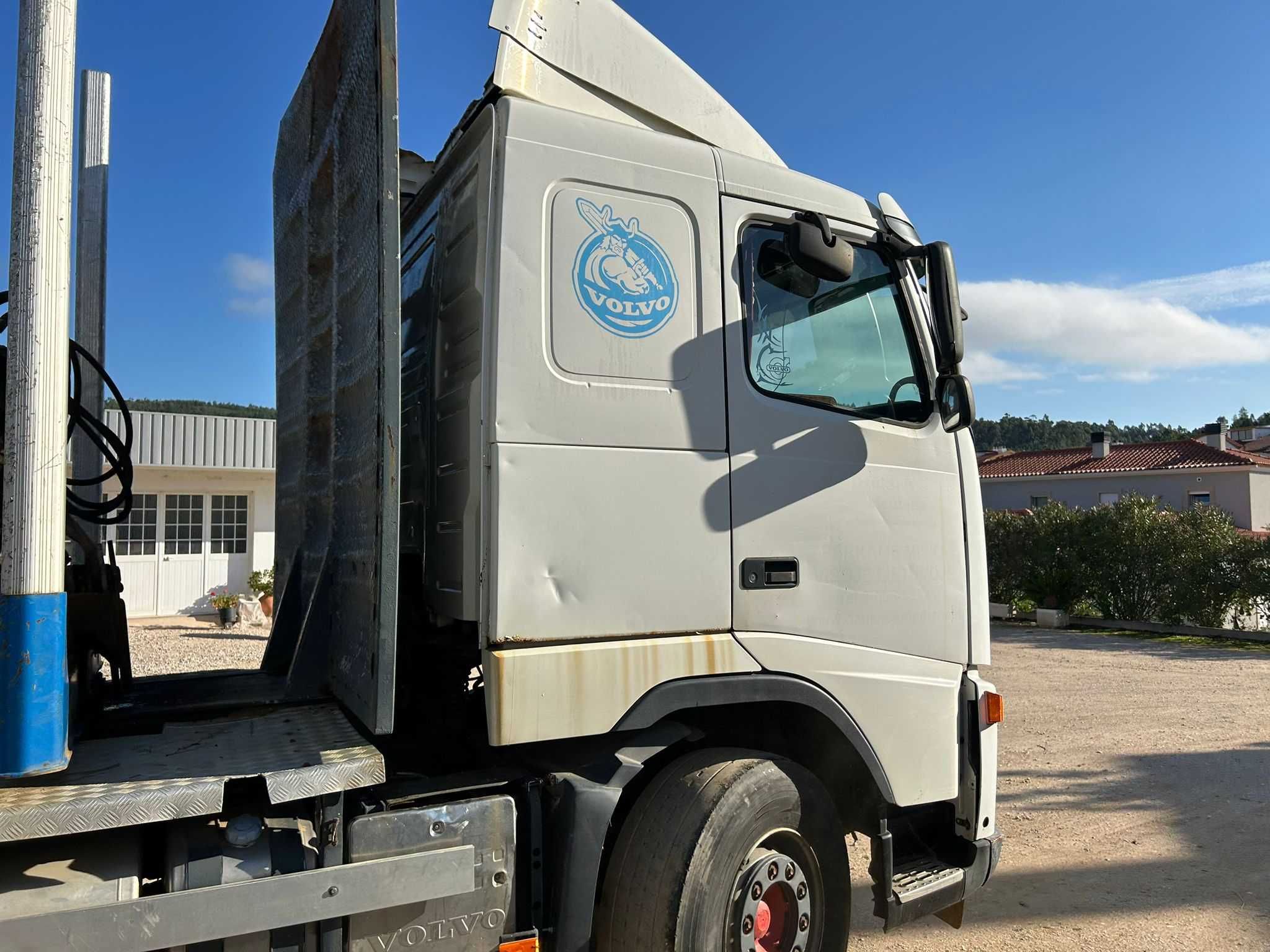 Camião Volvo FH 400