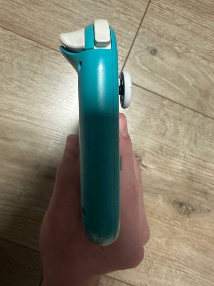 Nintendo Switch бірюзовий