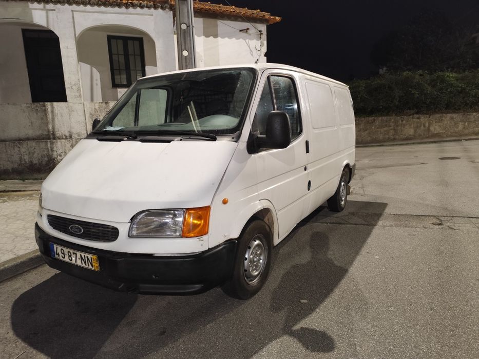 Ford Transit topline