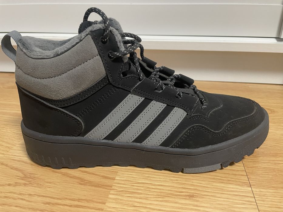 Осінні кросівки, ботинки Adidas