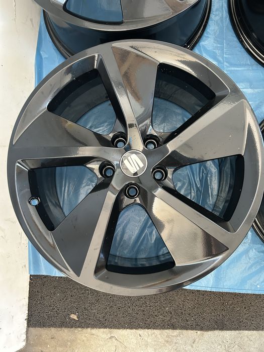 555 Felgi Aluminiowe Oryginał SEAT R 18 5x112 B. Ładne Czarne