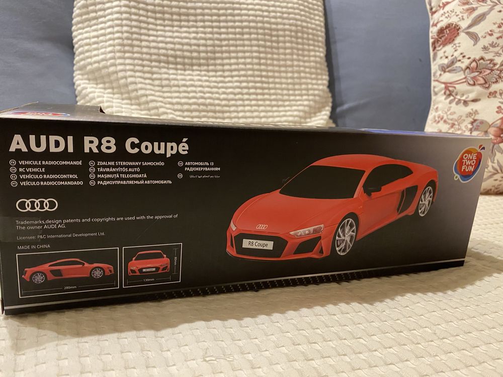 Samochód zdalnie sterowany Audi R8 coupe one two fun