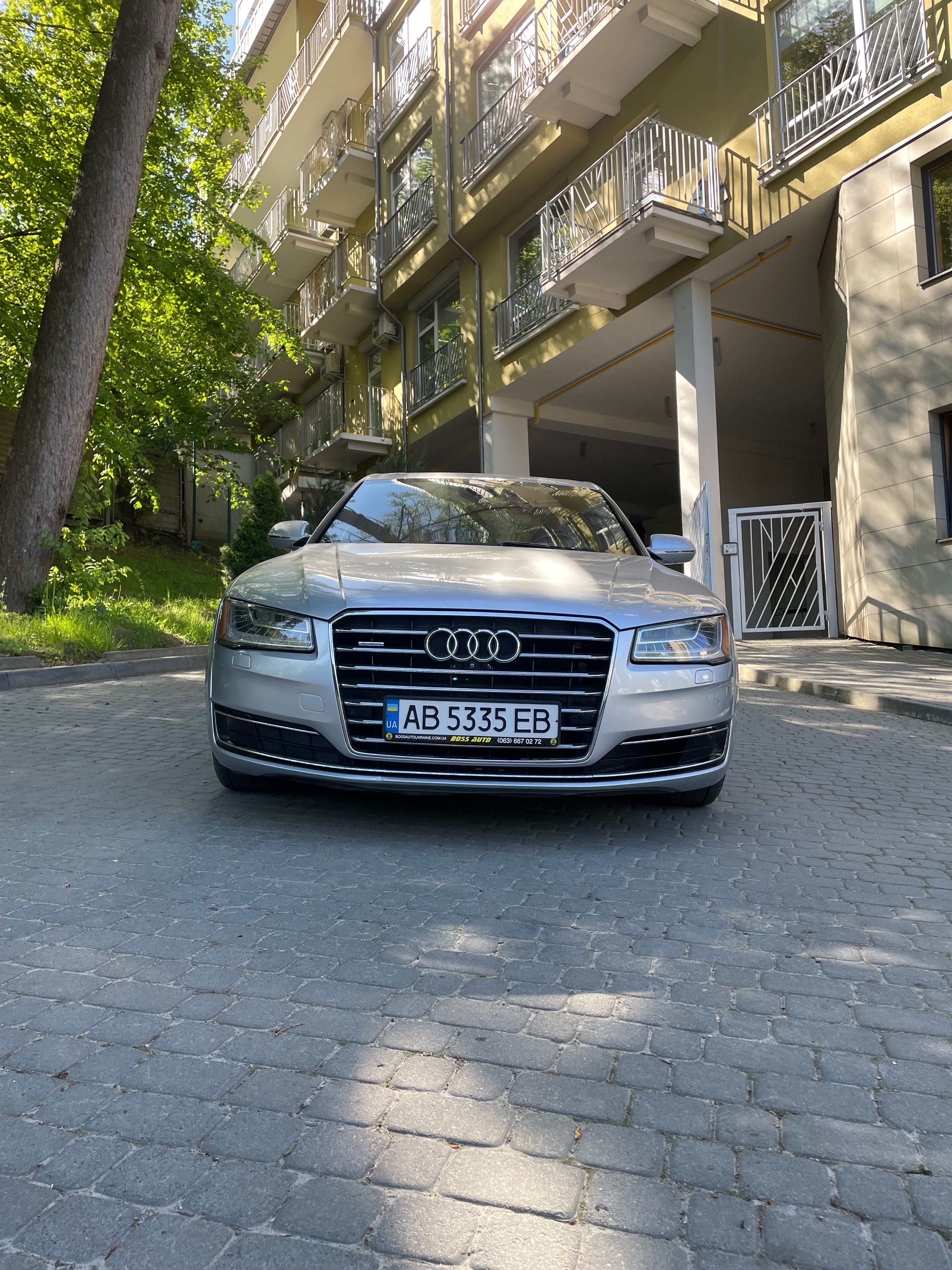 продаю Audi a8 2015 року в короткій базі