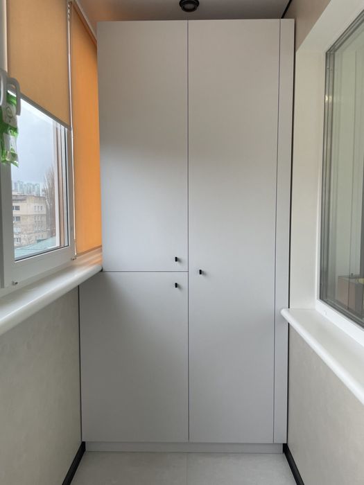 Шафи на замовлення на балкон