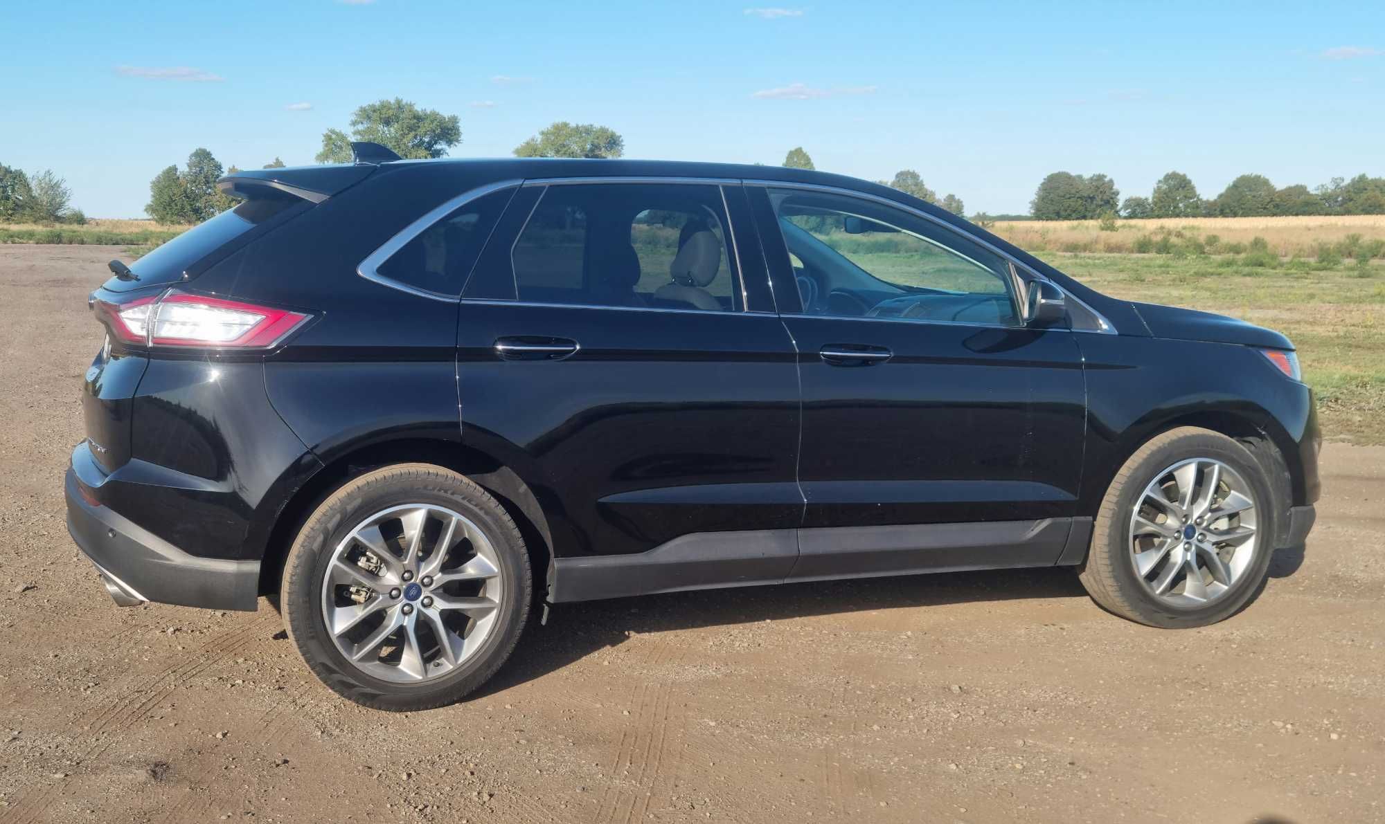 Ford Edge 2018 рік