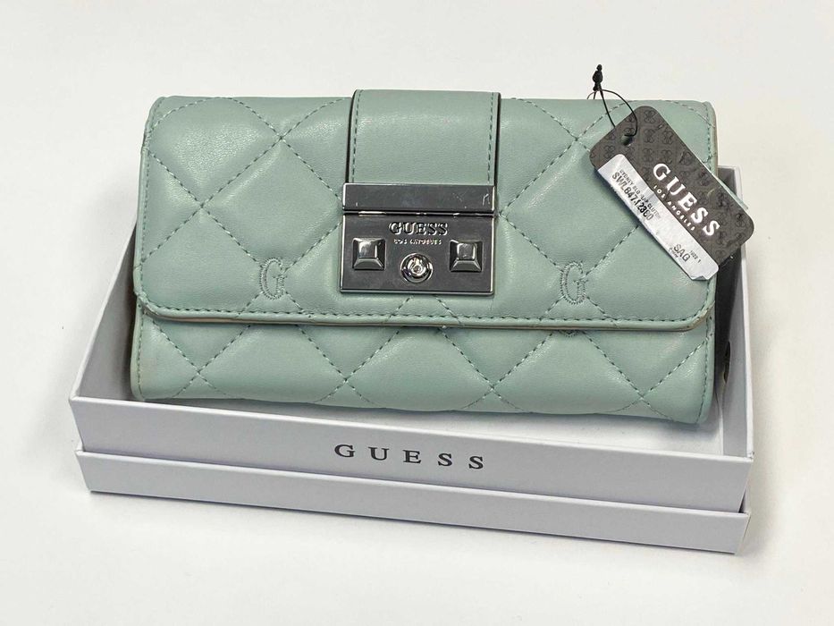 Nowy, oryginalny portfel Guess