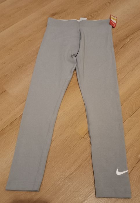 Leginsy Nike 137-146