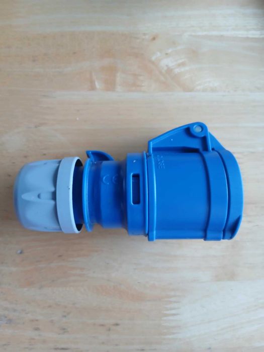 Gniazdo CEE na przewód kabel żeńska złącze wtyczka kamper przyczepa