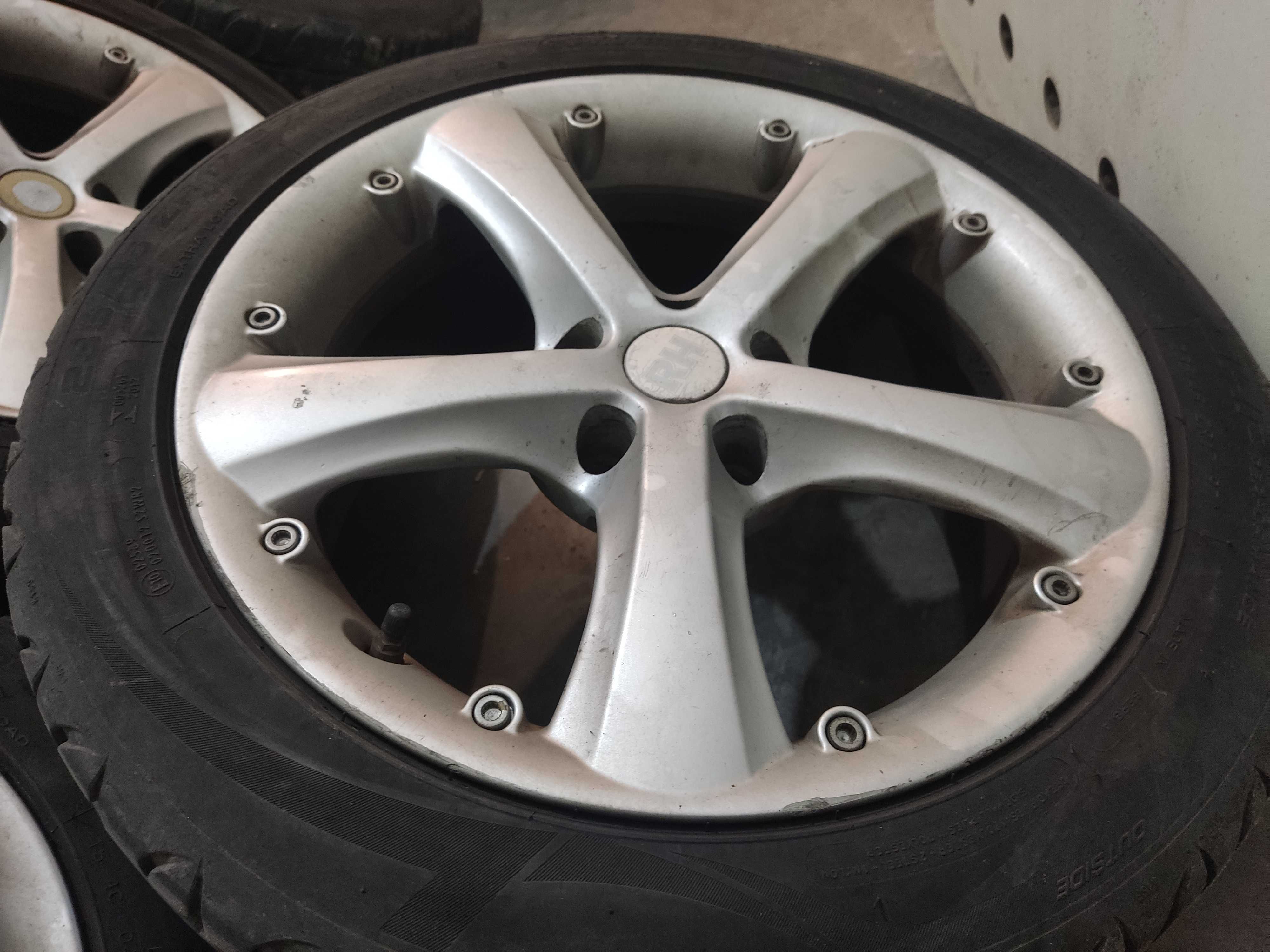 Felgi z oponami 8Jx17H2, 235/45 R17