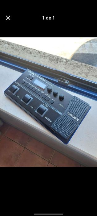 Pedaleira BOSS GT-1