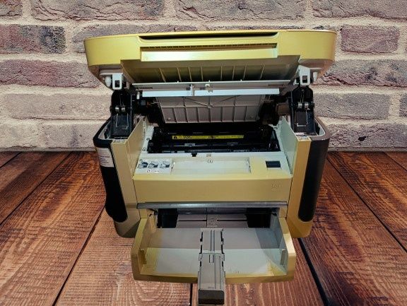 HP LaserJet M1120n MFP