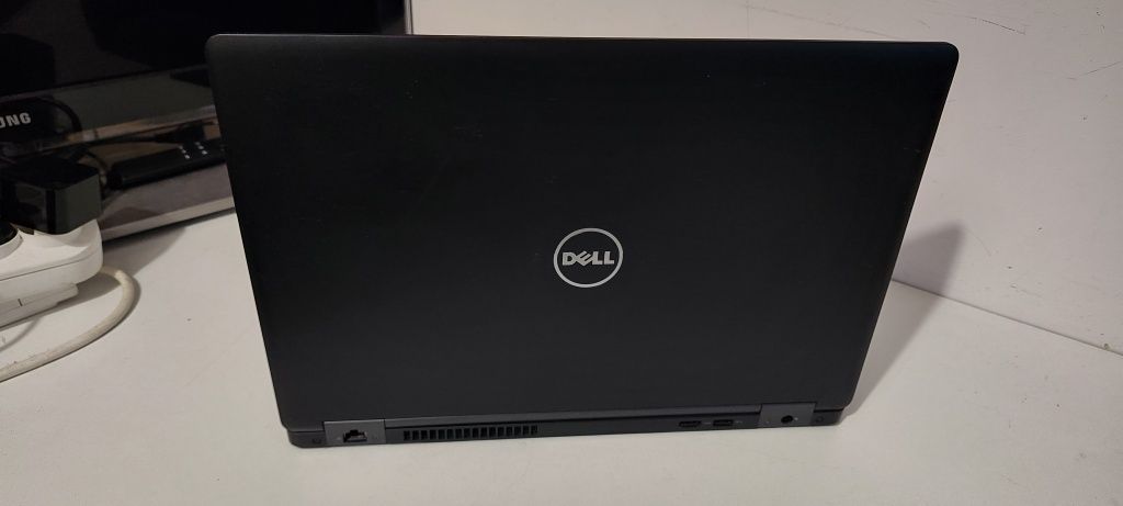 Dell Precision Precision 3520 i7