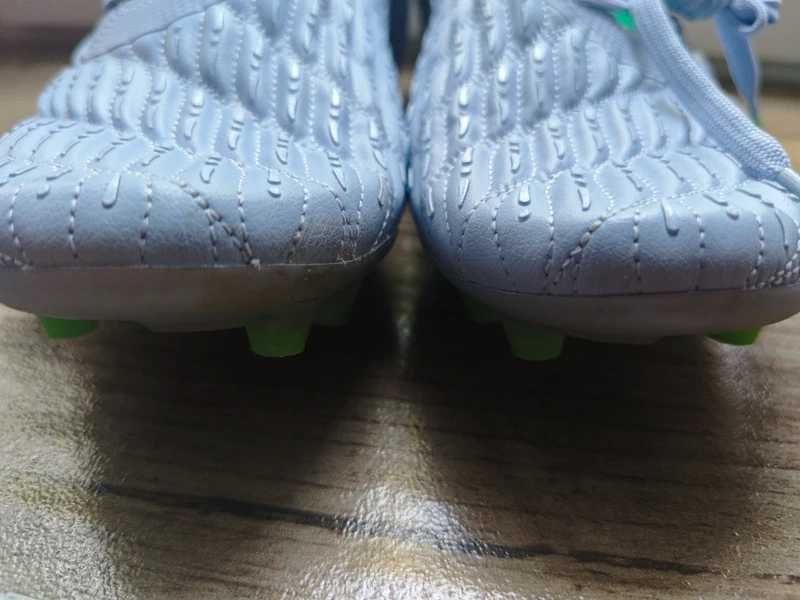 Profesjonalne nowe korki Under Armour Clone Mag Elite