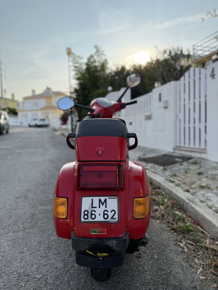 Vespa Cosa 1 200