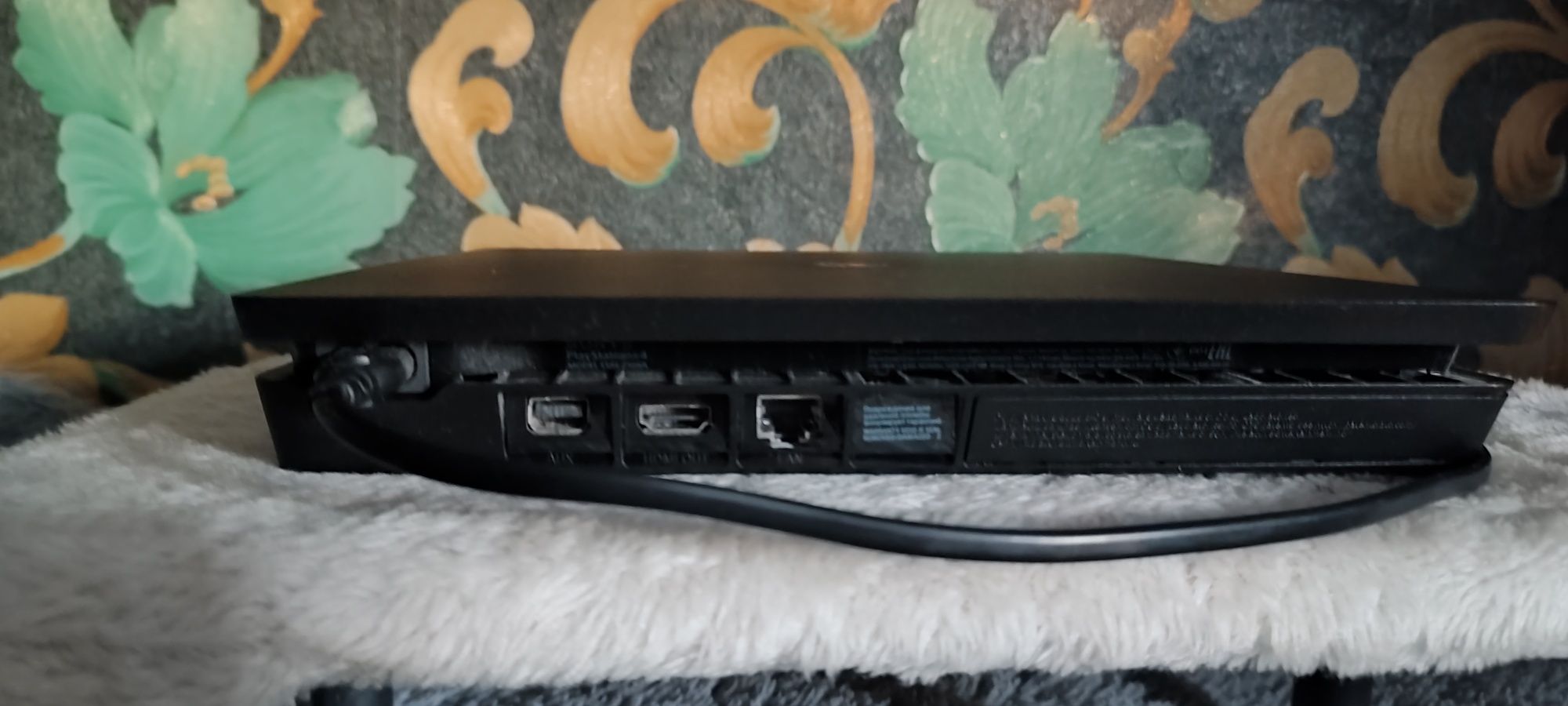 Ігрова консоль Sony PS4 Slim 500Gb 
Данна приставка має в