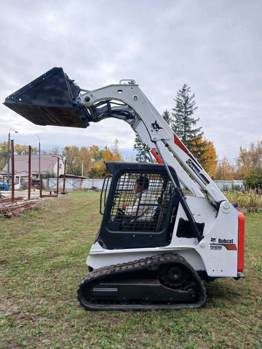 Продам навантажувач BOBCAT T450