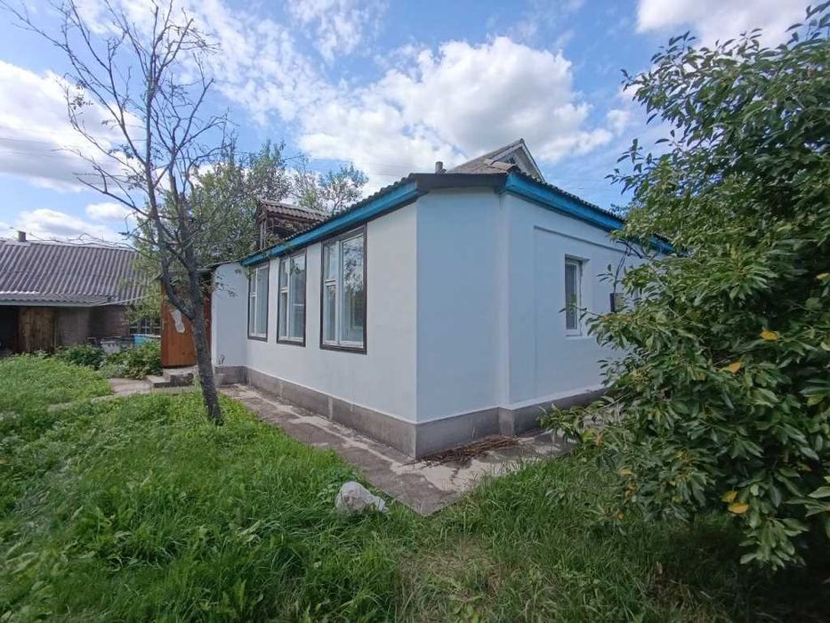 Пропонуємо затишний 2-кімнатний будинок у селі Писарівщина